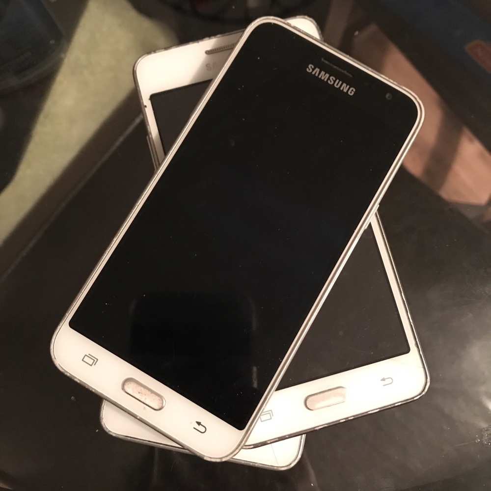 3 galaxy amp prime